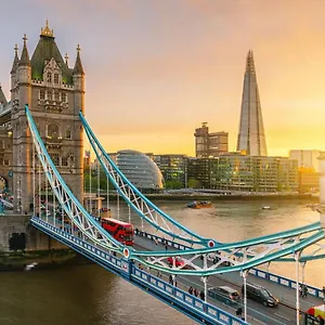 Tower Bridge Rainbow Guest house London